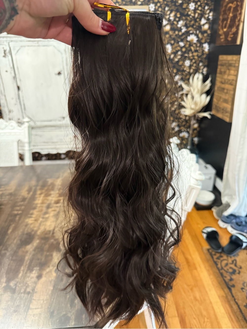 Brown Wavy Clip-In Hair Extension bundle